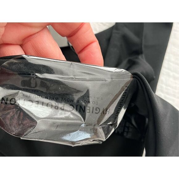 PrettyLittleThing black Brazilian string bikini bottoms NEW NWT - Picture 5 of 7